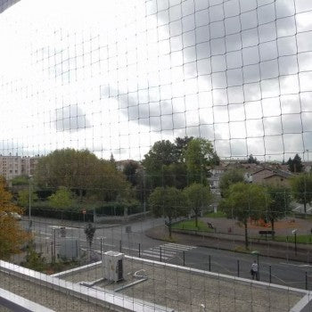 Plasă Anti-Păsări Ignifugă (Neagră) 5x5 m cu Ochiuri de 50 mm SAE 50510